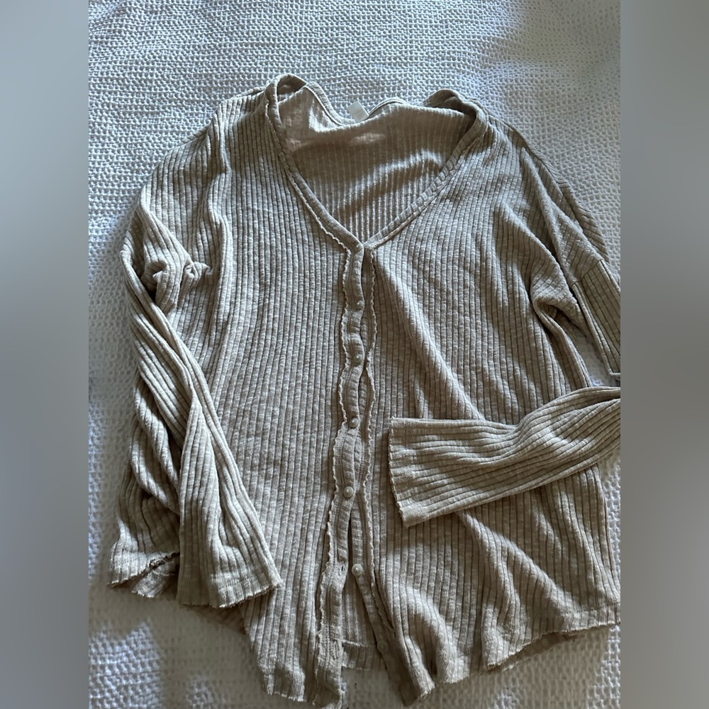 No long sleeve top